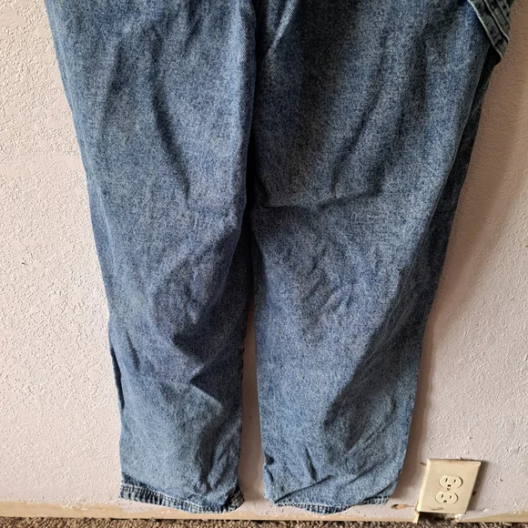 Vintage Unionbay Denim Overalls with Pocket Detail - Picture 5 of 8